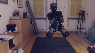 slave0575 live cam on Cam4