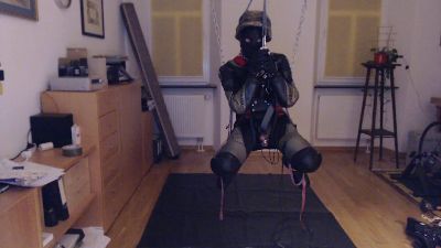 slave0575 live cam on Cam4
