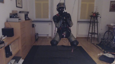 slave0575 live cam on Cam4