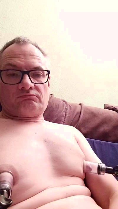 slavemunich live cam on Cam4