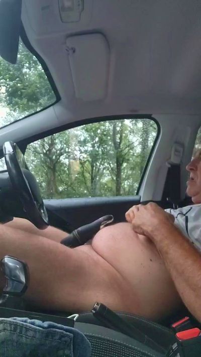 slaven19 live cam on Cam4