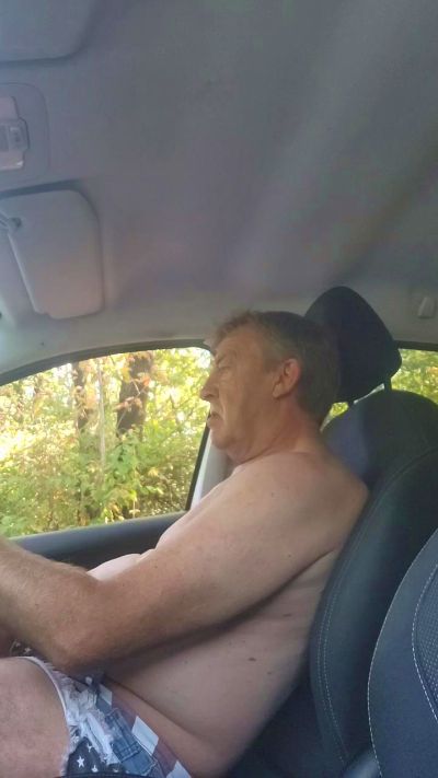 slaven19 live cam on Cam4