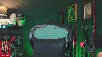 slaverubi_ live cam on Cam4