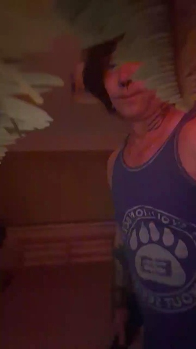 slaveusem live cam on Cam4