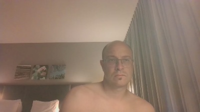 slavevienna1 live cam on Cam4