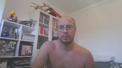 slavevienna1 live cam on Cam4