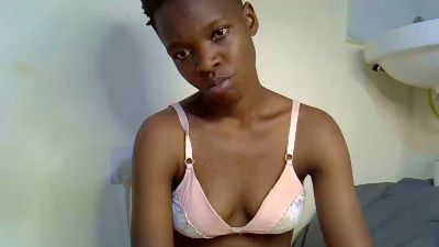 slender_queen live cam on Cam4