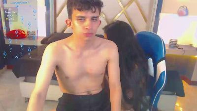 slendy_club live cam on Cam4