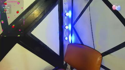 slendy_club live cam on Cam4