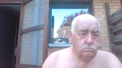 slet69jbottom2 live cam on Cam4