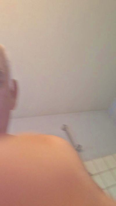 slet69jbottom2 live cam on Cam4