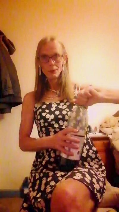 slimx1 live cam on Cam4