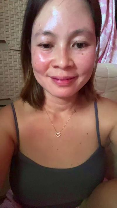 slutpinay4 live cam on Cam4