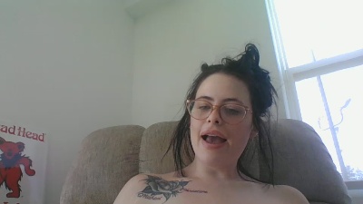 sluttybunny777 live cam on Cam4