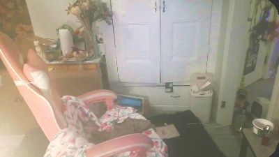 sluttydiana4 live cam on Cam4
