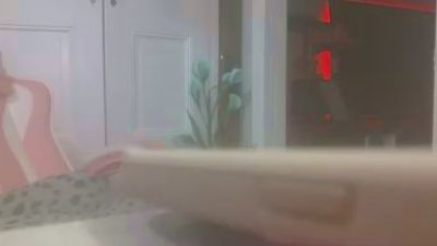 sluttydiana4 live cam on Cam4