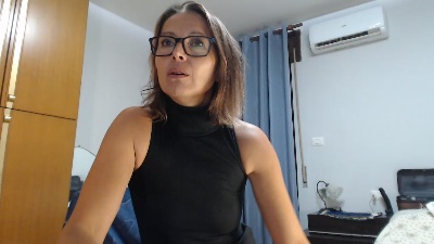 smeralda33 live cam on Cam4