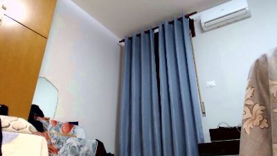 smeralda33_ live cam on Cam4
