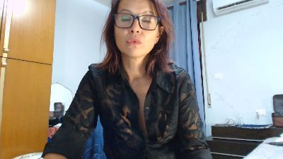 smeralda33_ live cam on Cam4