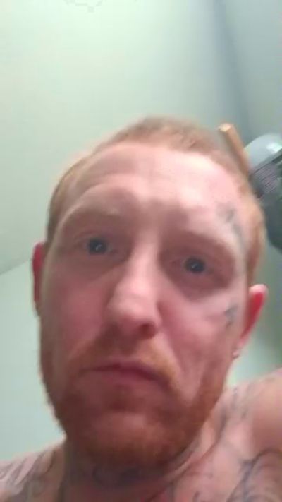 smokeyloc187 live cam on Cam4