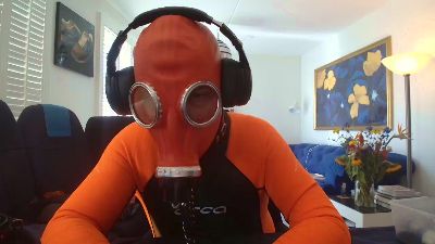 sneakpig live cam on Cam4