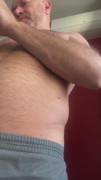 sneaksox__ live cam on Cam4