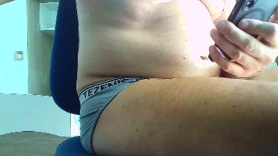 sniperboyz32 live cam on Cam4