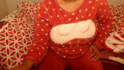 snugllebun live cam on Cam4