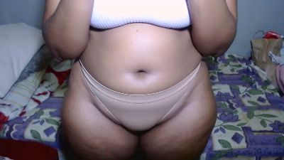 snugllebun live cam on Cam4