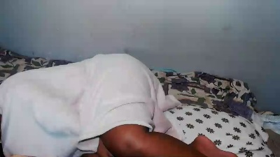 snugllebun live cam on Cam4