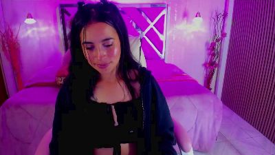 soffi_roberts live cam on Cam4