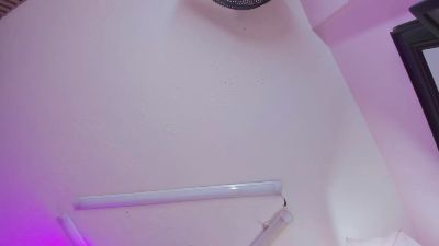 soffi_roberts live cam on Cam4
