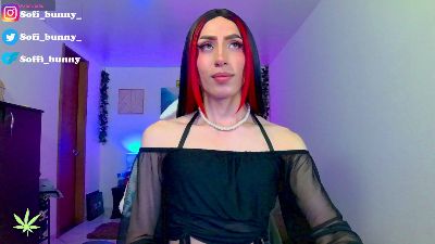 sofi_bunny live cam on Cam4