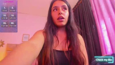 sofi_secrets live cam on Cam4