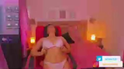 sofi_secrets live cam on Cam4