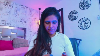 sofi_secrets live cam on Cam4