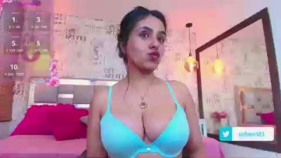 sofi_secrets live cam on Cam4