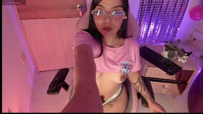sofi_soft_ live cam on Cam4