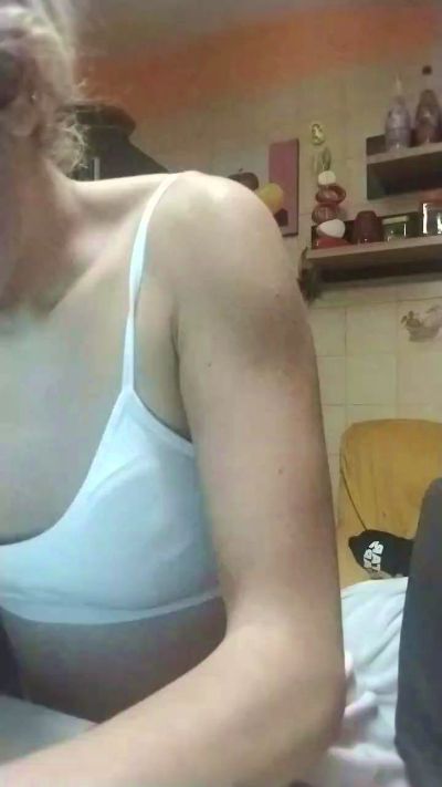 sofia4343 live cam on Cam4