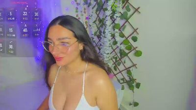 sofia_c04 live cam on Cam4
