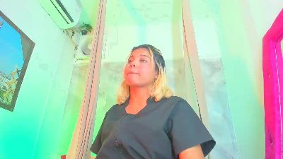 sofiacastillo01 live cam on Cam4