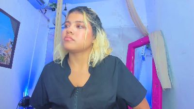 sofiacastillo01 live cam on Cam4