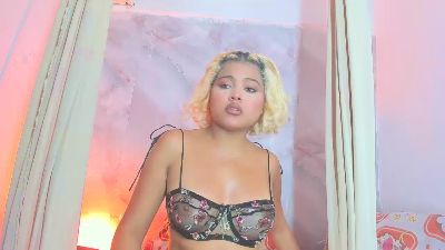 sofiacastillo01 live cam on Cam4