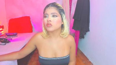 sofiacastillo01 live cam on Cam4