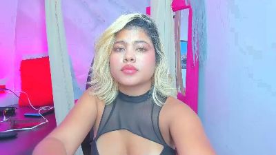 sofiacastillo01 live cam on Cam4