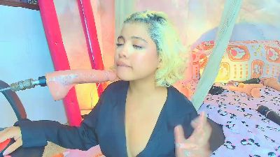 sofiacastillo01 live cam on Cam4