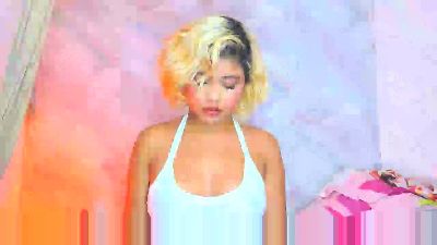 sofiacastillo01 live cam on Cam4