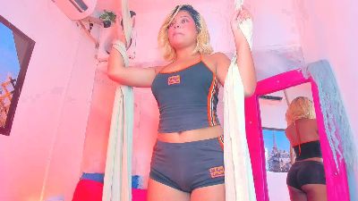 sofiacastillo01 live cam on Cam4