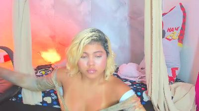 sofiacastillo01 live cam on Cam4