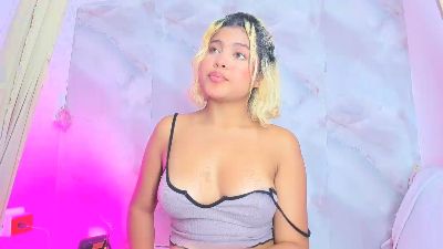 sofiacastillo01 live cam on Cam4
